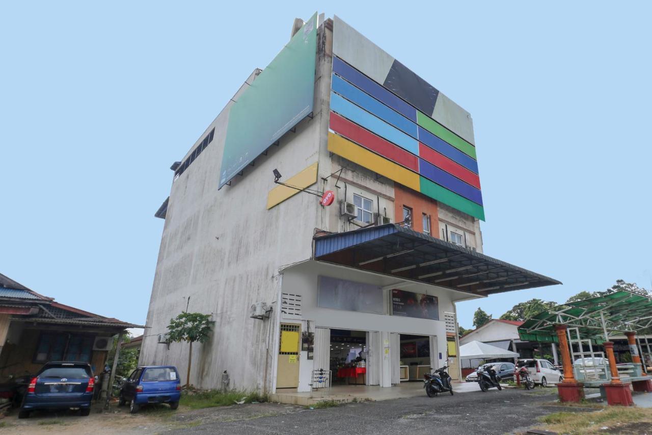 Oyo 90162 Aj Hotel Kuala Berang ภายนอก รูปภาพ